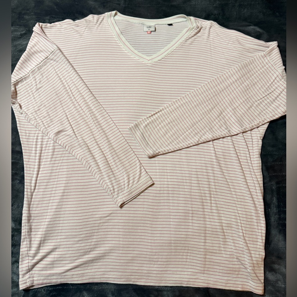Cabi Serenity Tee
Striped V-Neck Long Sleeve Top
